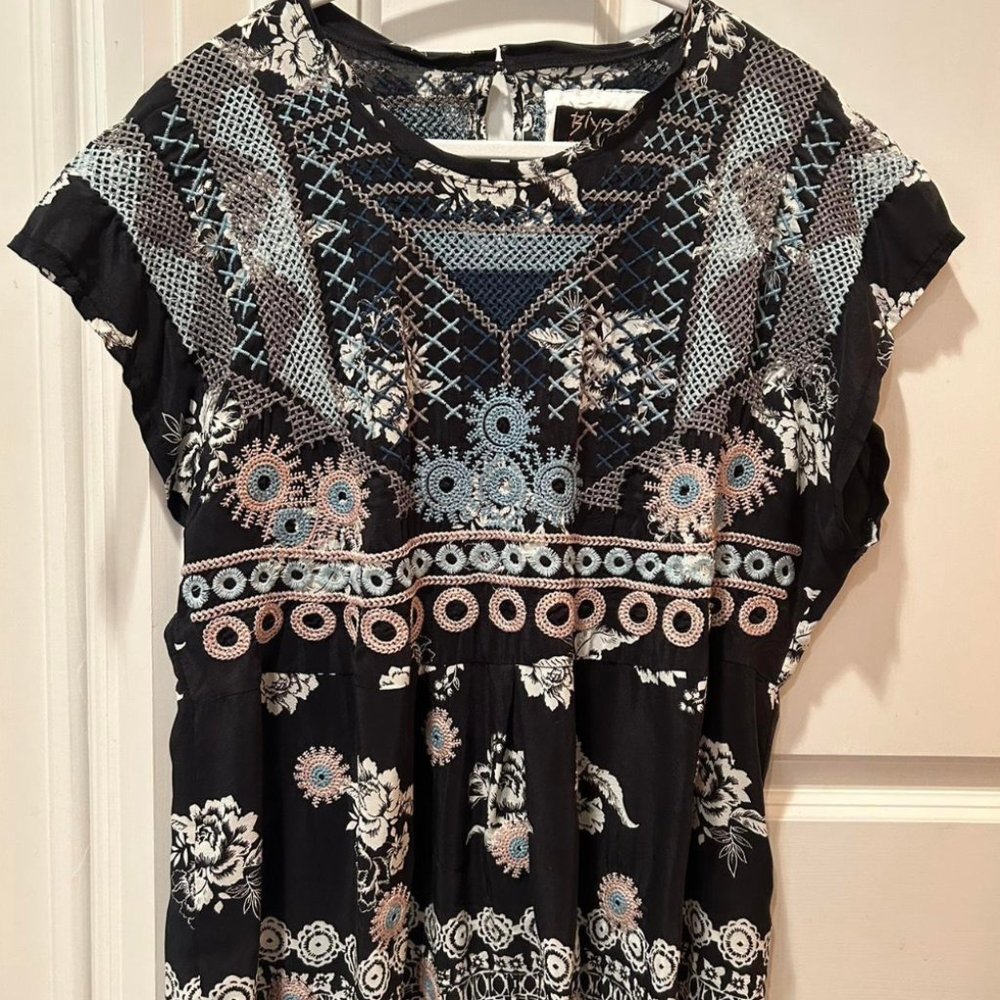 Johnny Was Short Sleeve Top, Size L, worn once